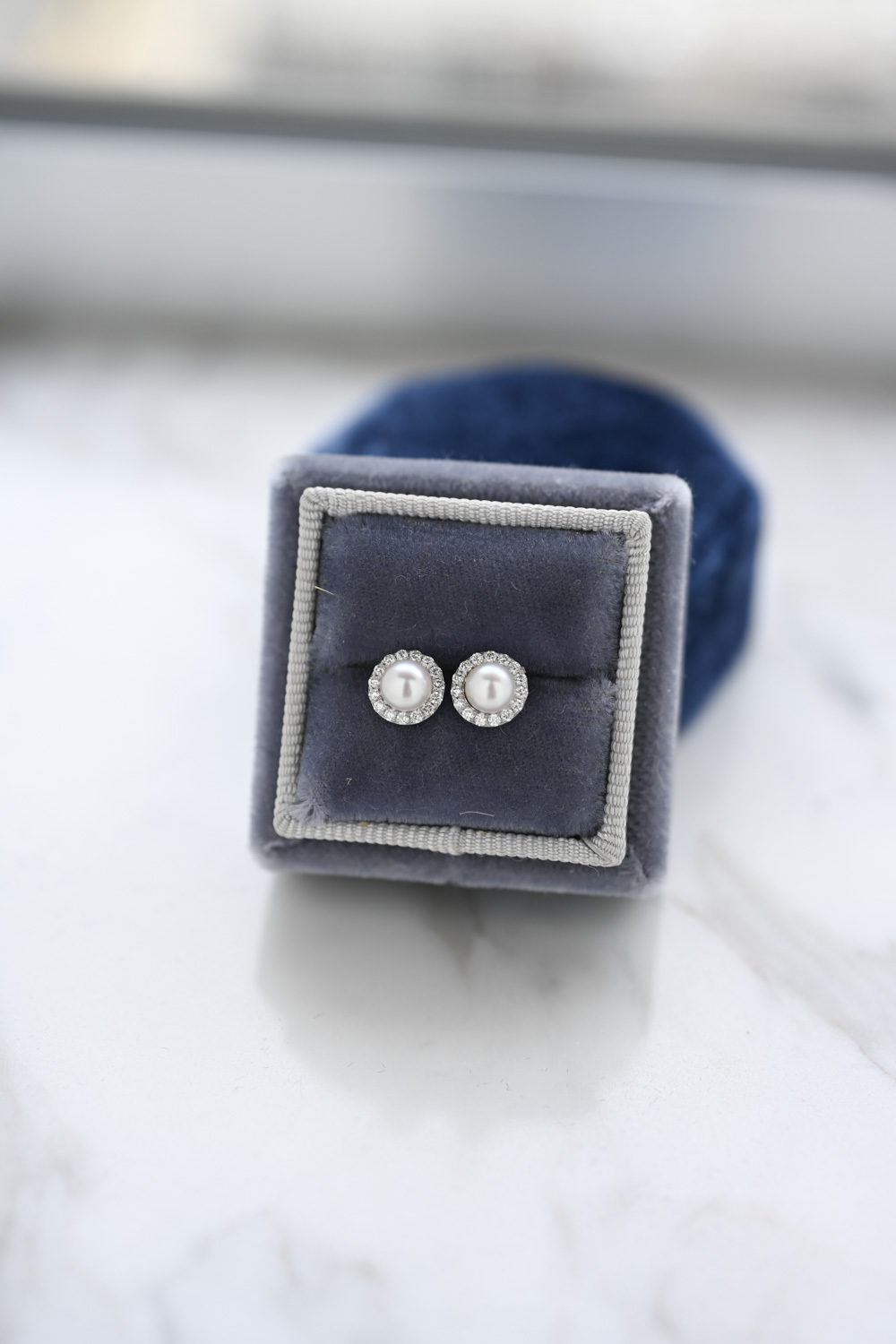 18K Akoya pearl earring jacket