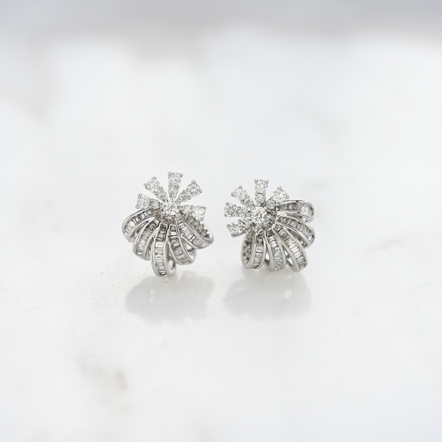 18K Florally Diamond Earring