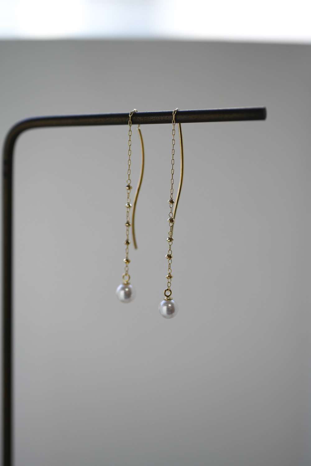 18K Dazzling Akoya Pearl Earring Chain
