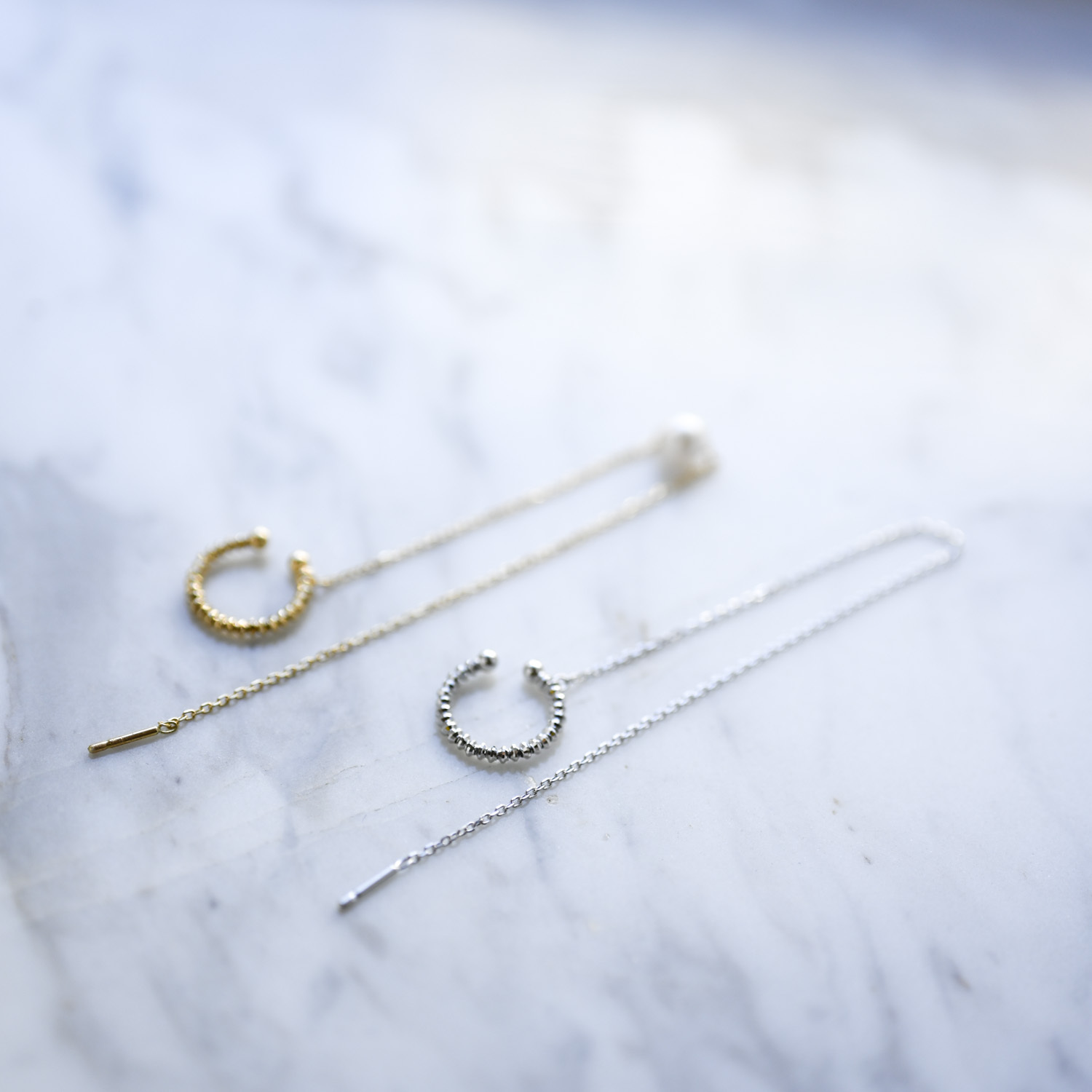 18K Elastic Plain Gold Earring Cuff with chain