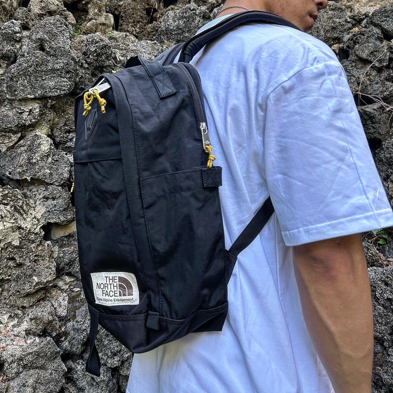 North Face BERKELEY DAYPACK 後背包 尼龍防潑水 黃色拉繩 豬鼻