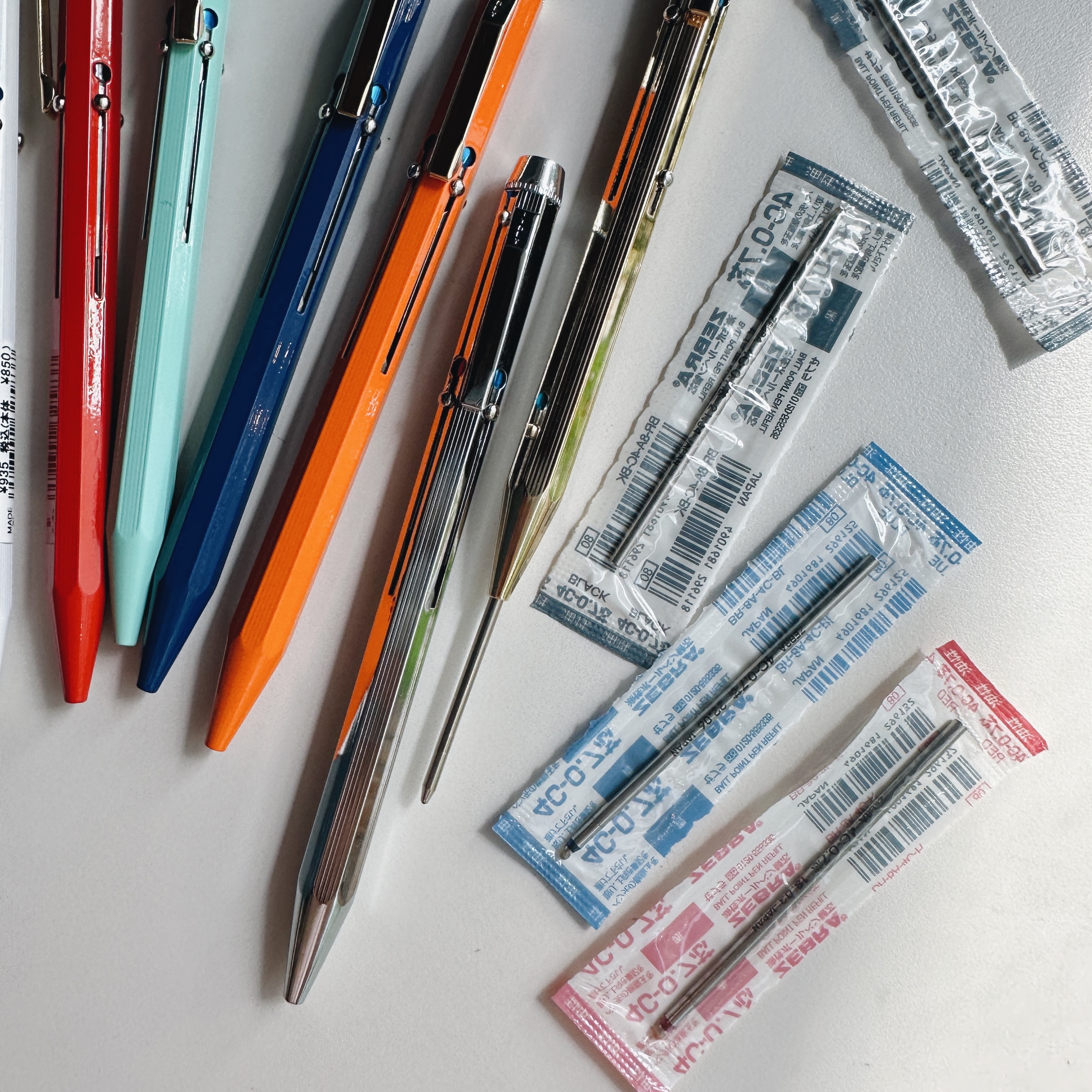 Zebra 4C鐵管筆芯( 油性0.7mm) ｜適用 Hightide經典四色原子筆