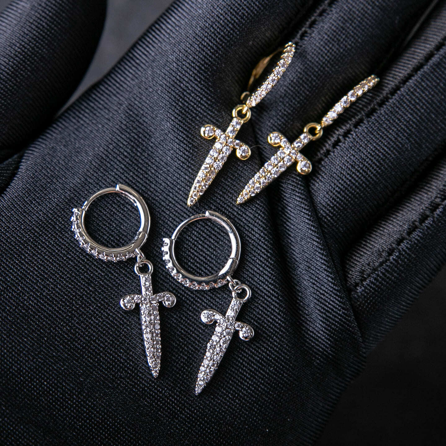 滿鑲匕首掛墜耳環