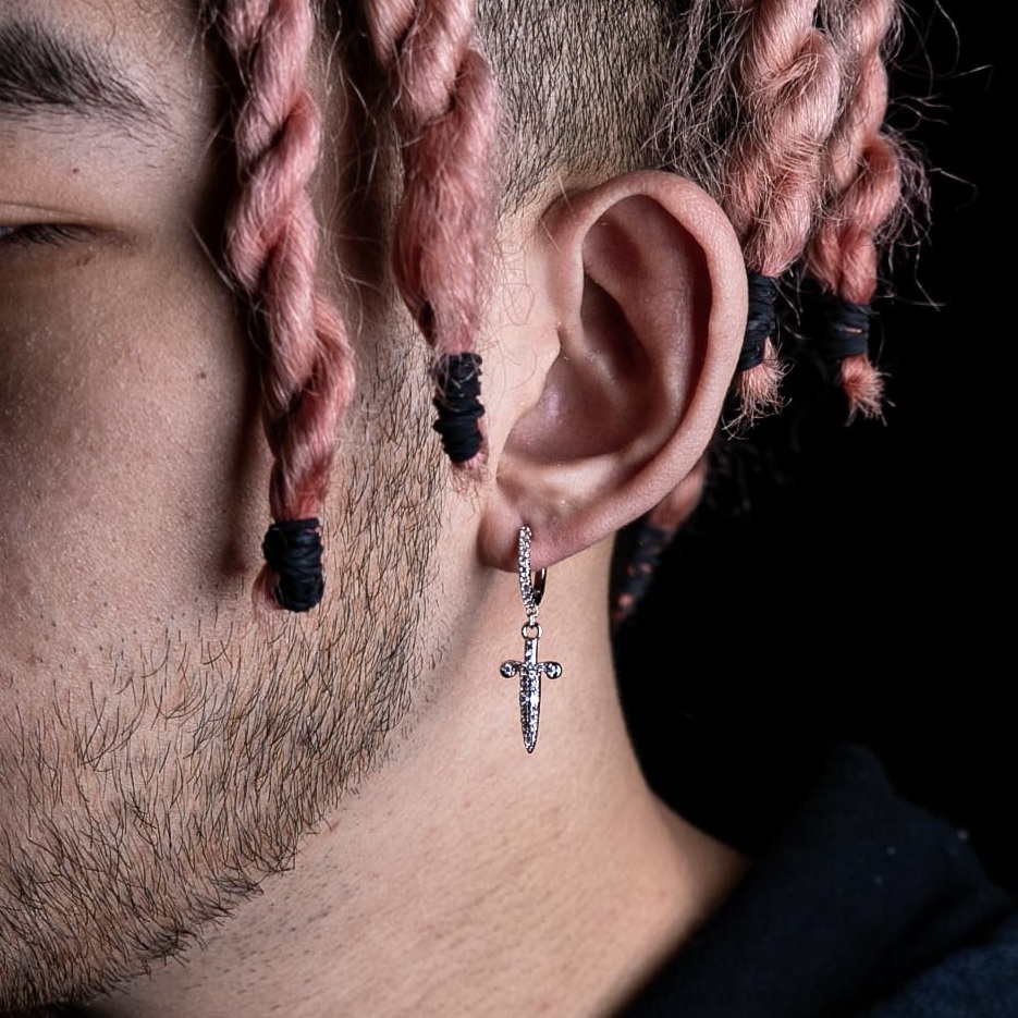 滿鑲匕首掛墜耳環