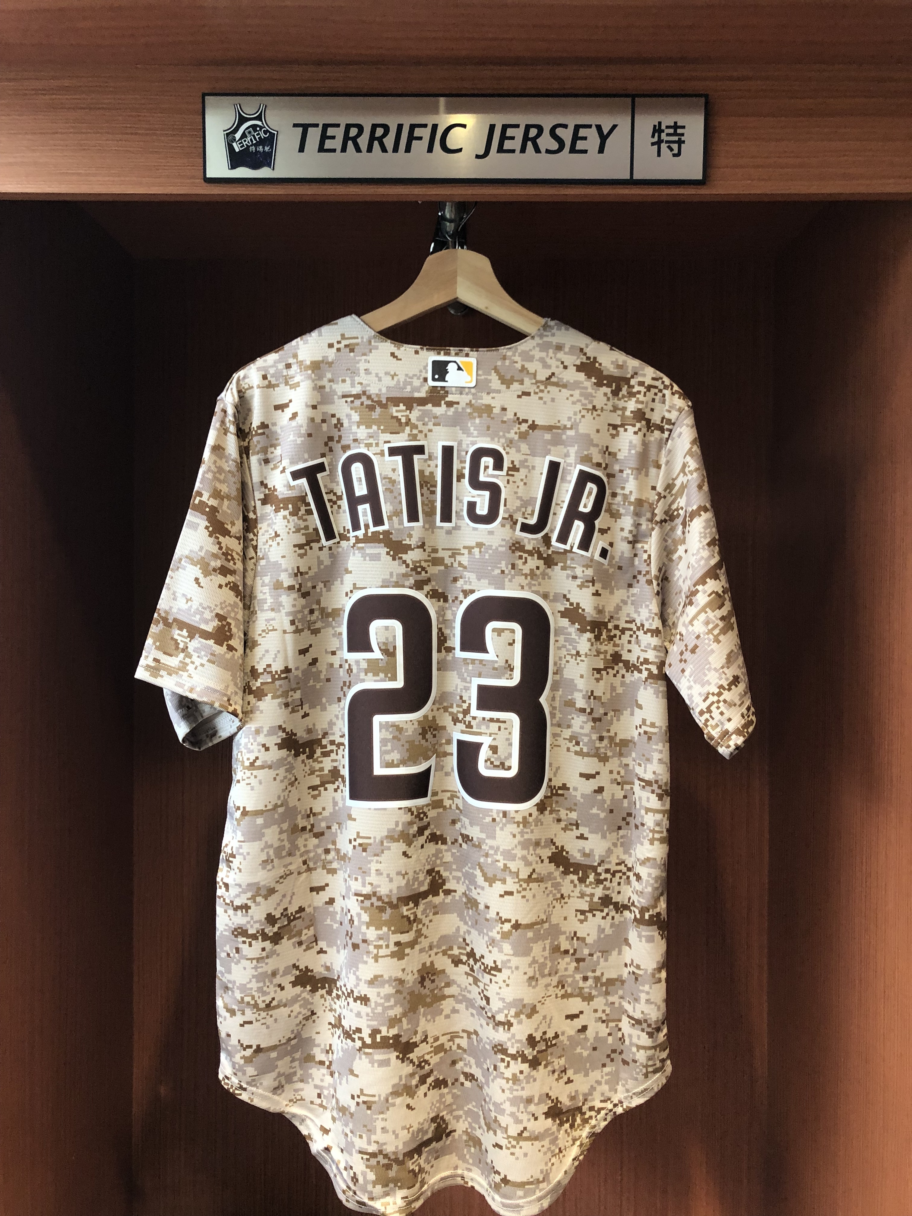 MLB球衣 Fernando Tatis Jr. 聖地牙哥教士戰地迷彩 Nike Replica Player Name Jersey 球迷版 熱轉印 全新