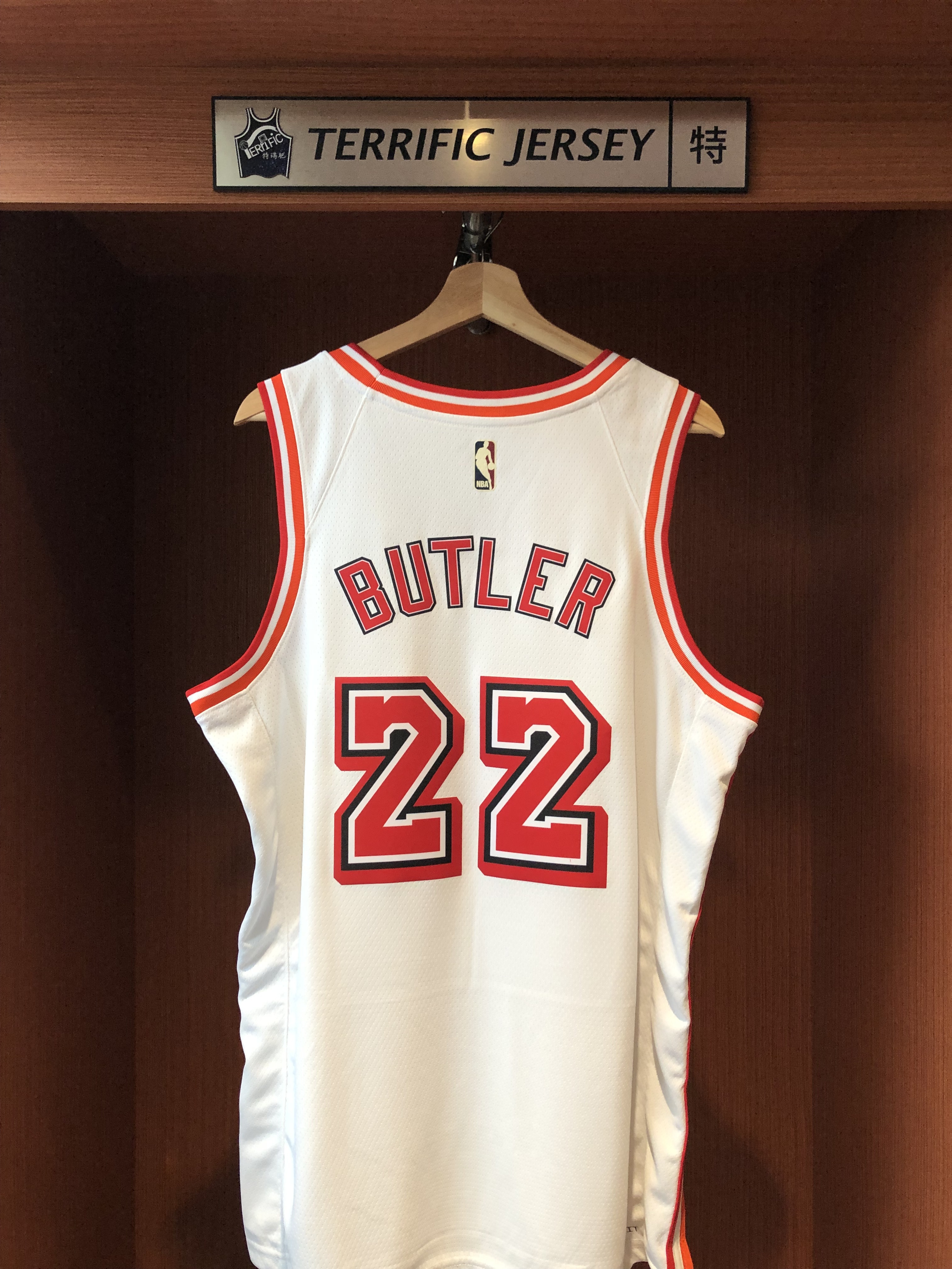 NBA球衣 Jimmy Butler 邁阿密熱火復古白 HWC Nike Swingman 球迷版 熱轉印 全新