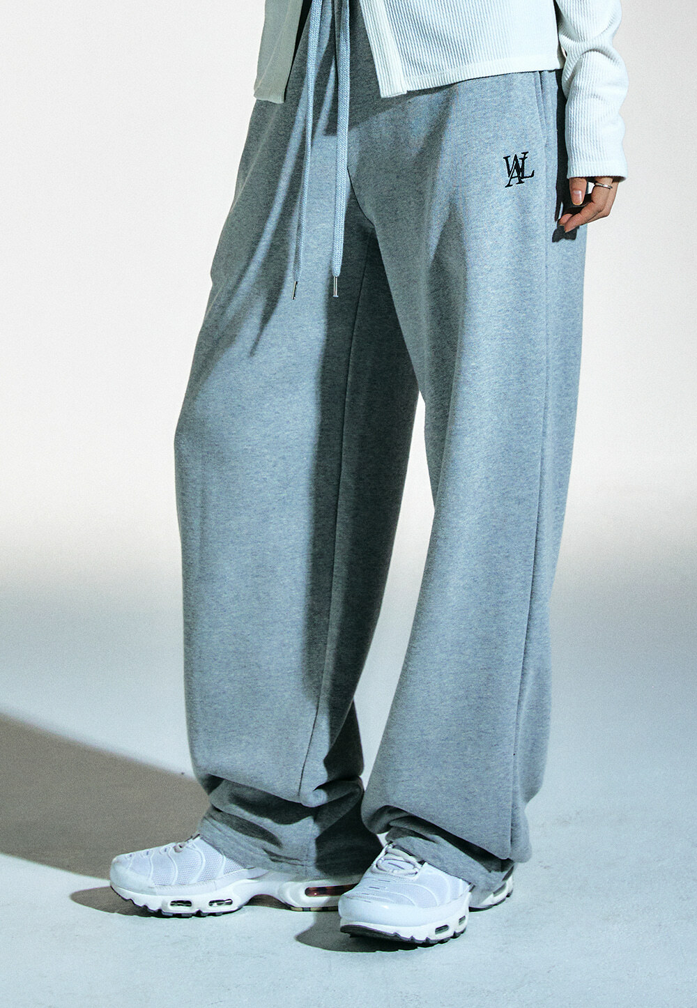 現貨 韓國品牌 Wooalong WAL 刺繡 小標 鬆緊 棉質 長褲