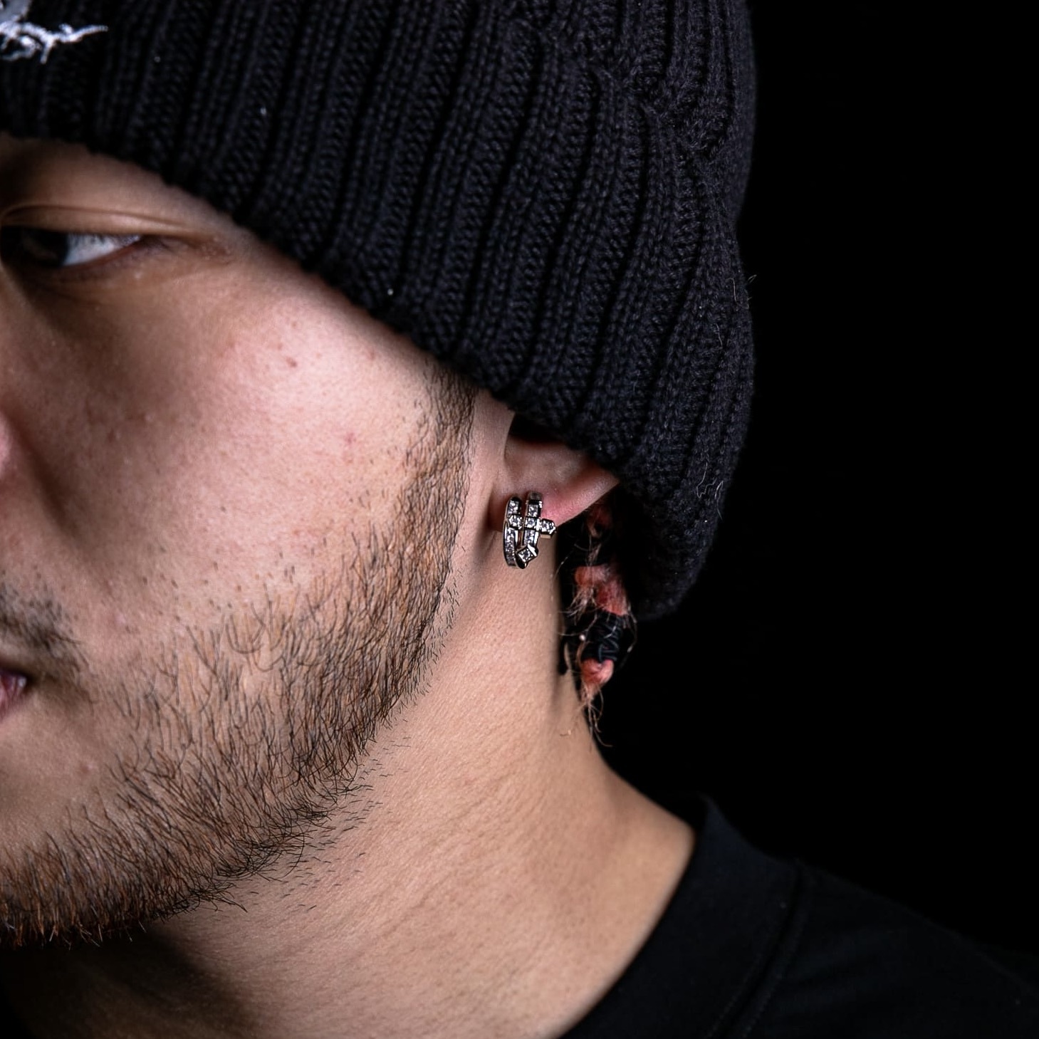 滿鑲寶劍圈式耳環