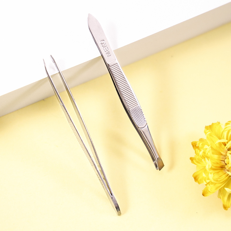 MEKO 薄刃斜口眉毛夾 A-008【AQ045】