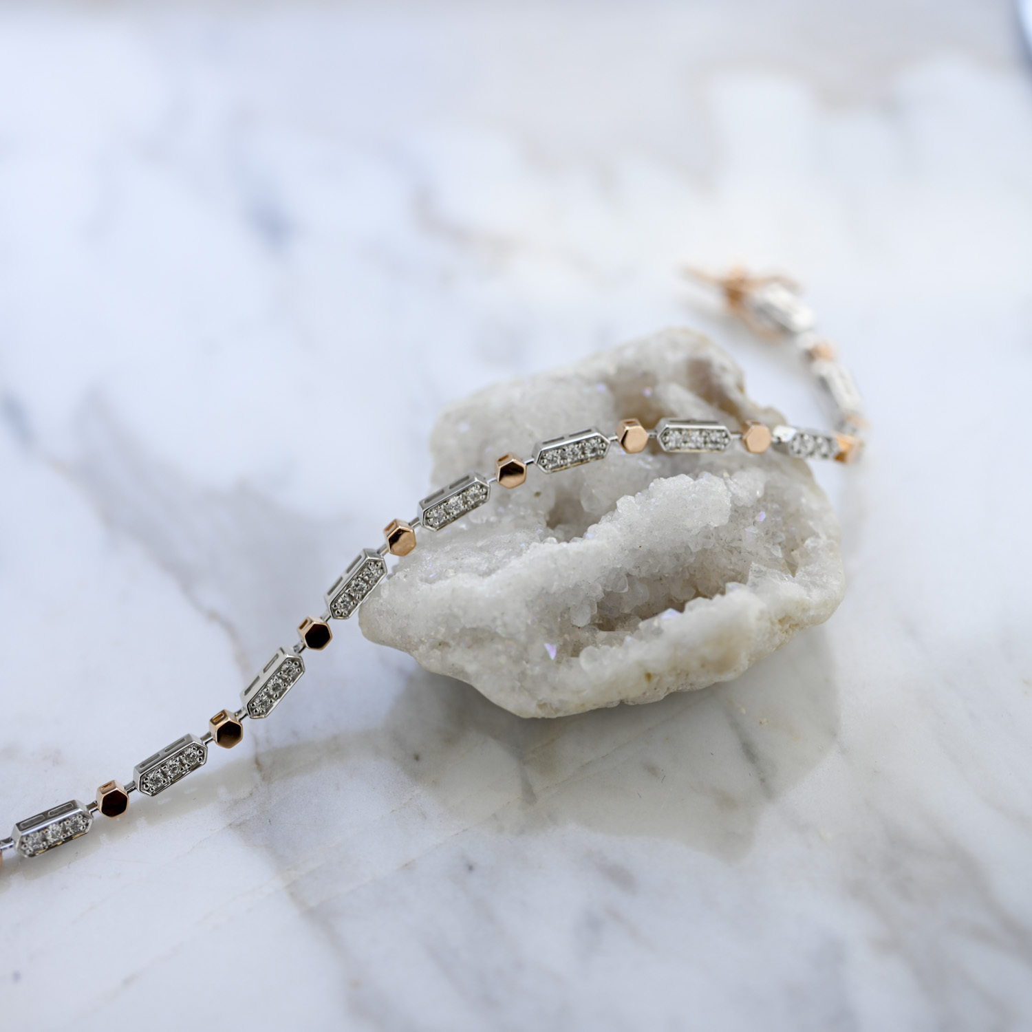 18K Hexagon Diamond Bar Teenis Bracelet