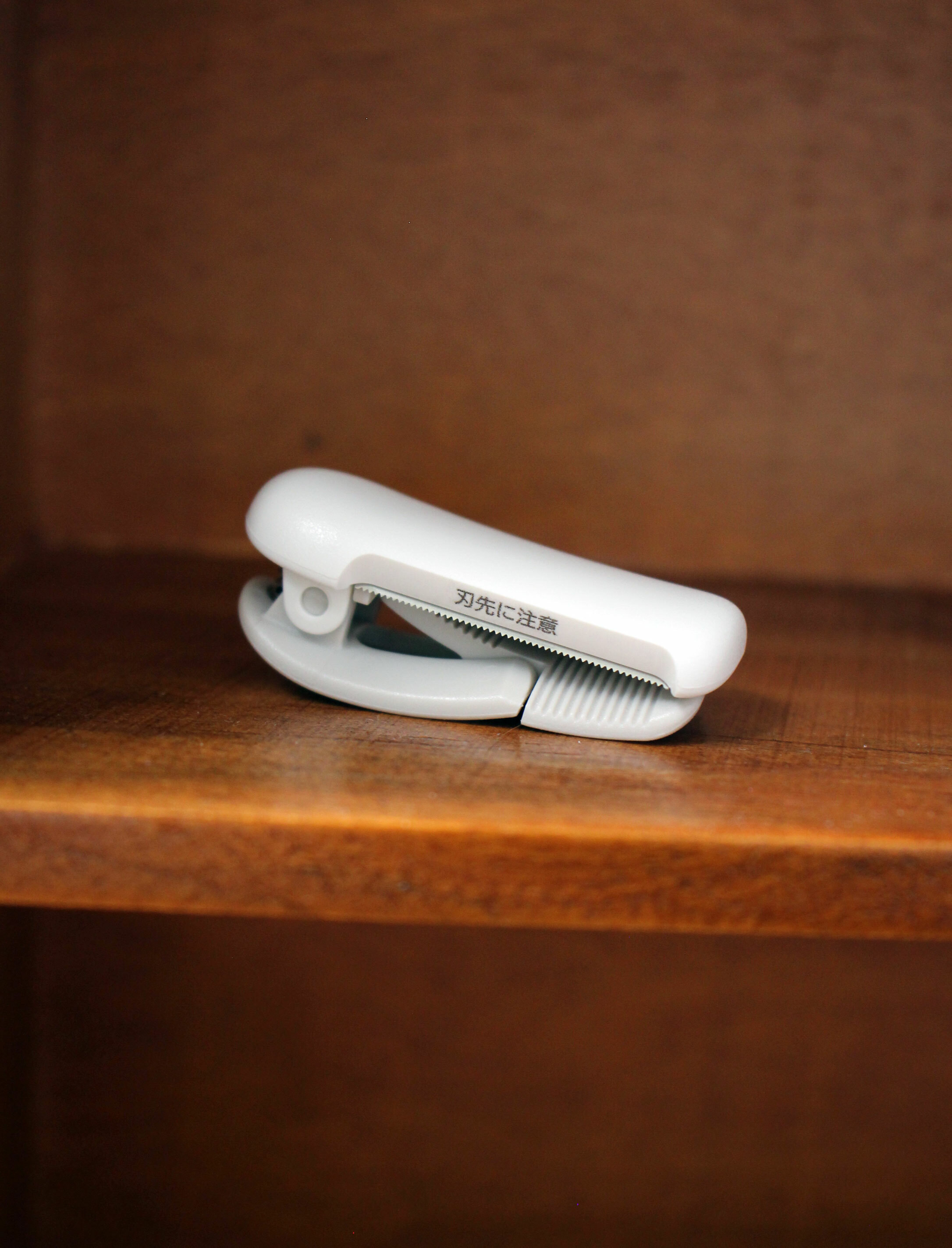 日本直送｜KOKUYO國譽 夾式紙膠帶專用切割器