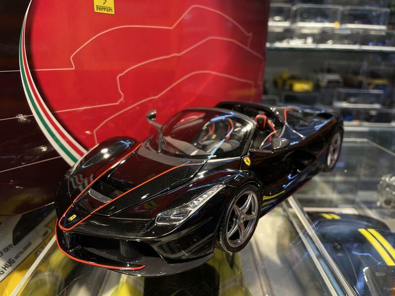 BBR 1/18 Ferrari La Ferrari Aperta New Black Daytona