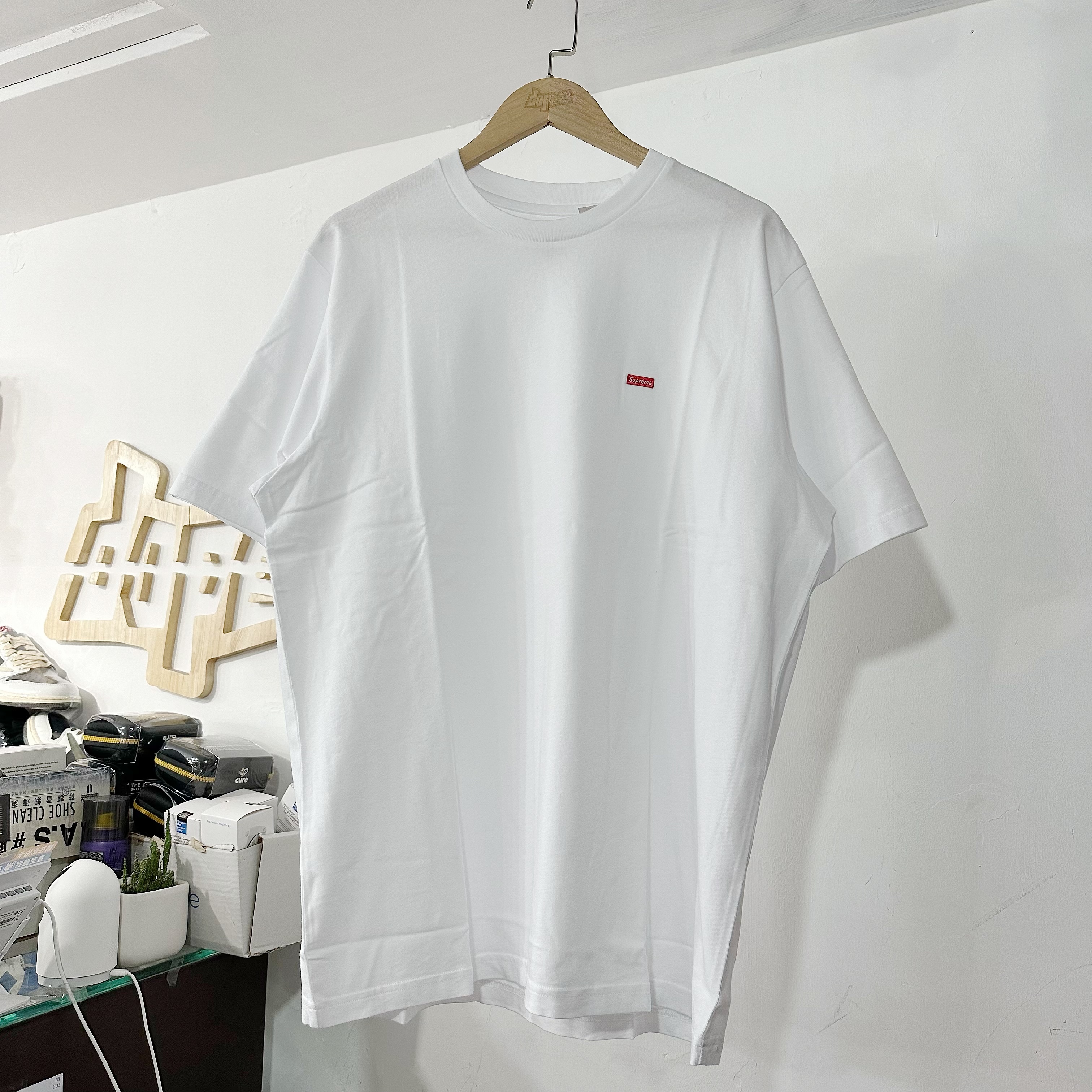 supreme small box tee white 白色