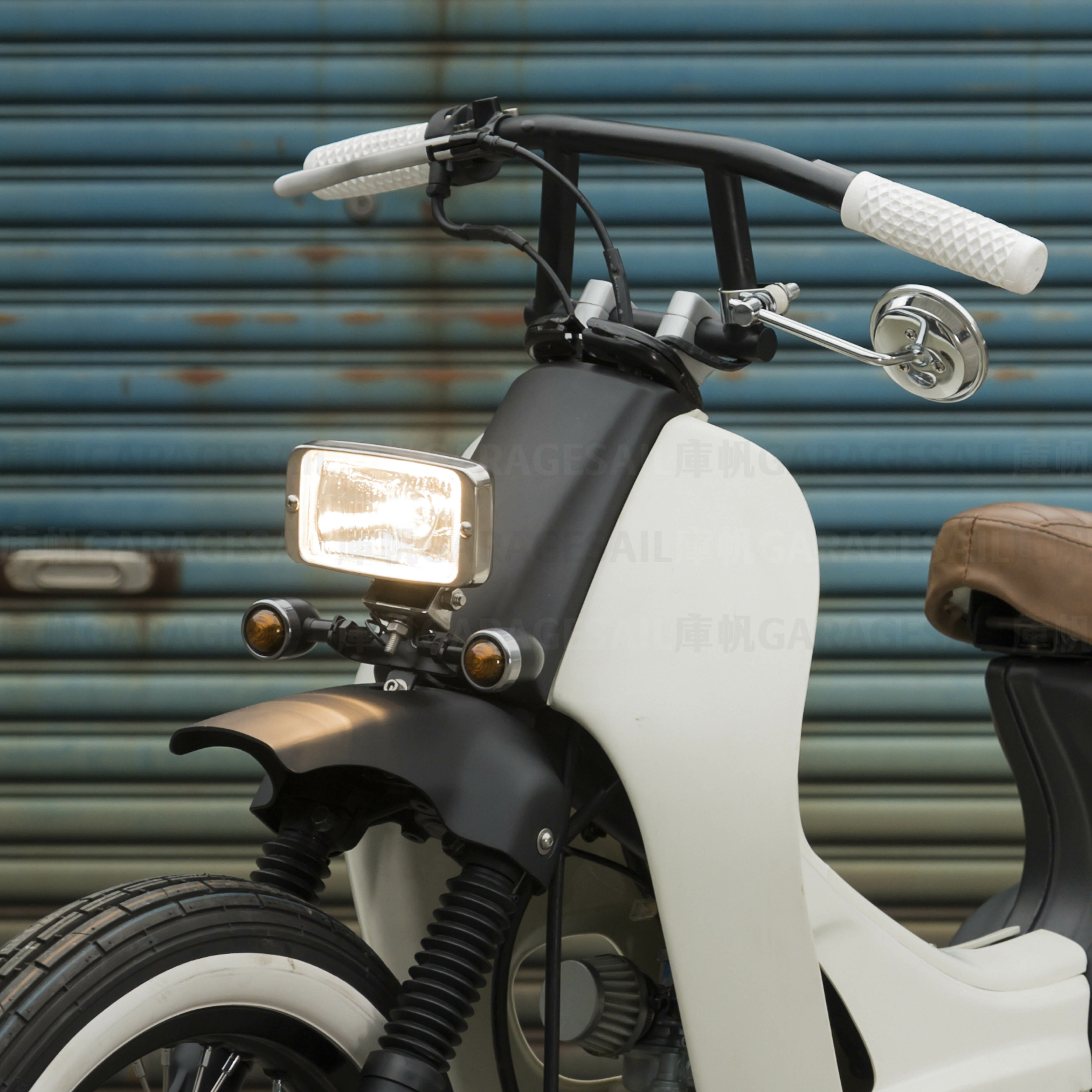 膠殼長方 下鎖式 大燈 黑銀