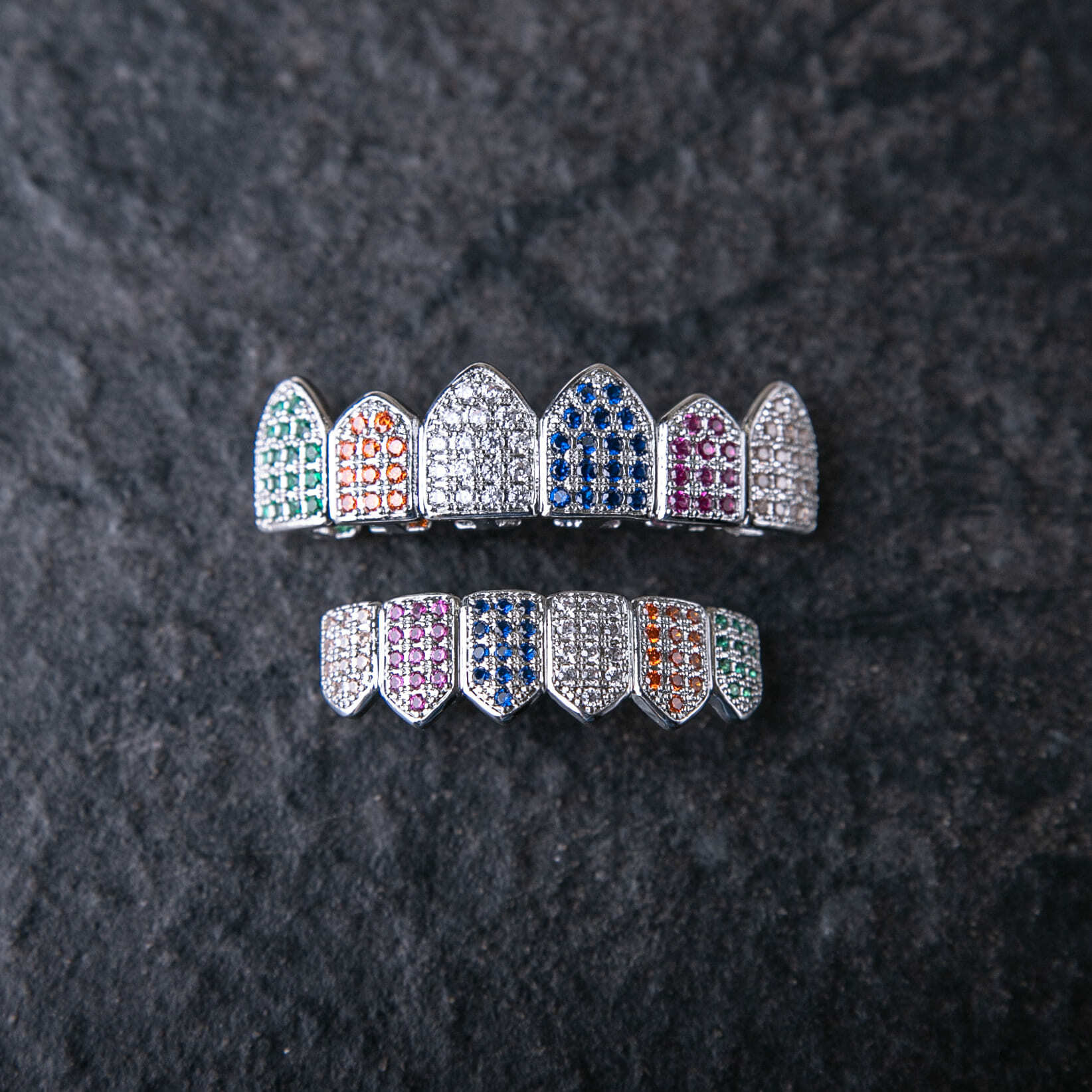 多色滿鑲牙套/銀色