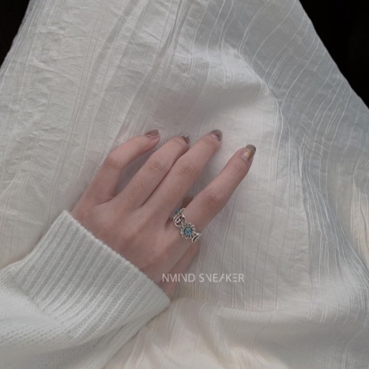 GUCCI  DOUBLE G MOTHER OF PEARL RING