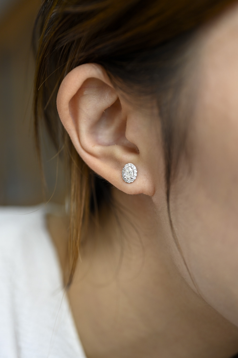 18K Oval Halo Diamond Earring (mainstone 0.30ct each)