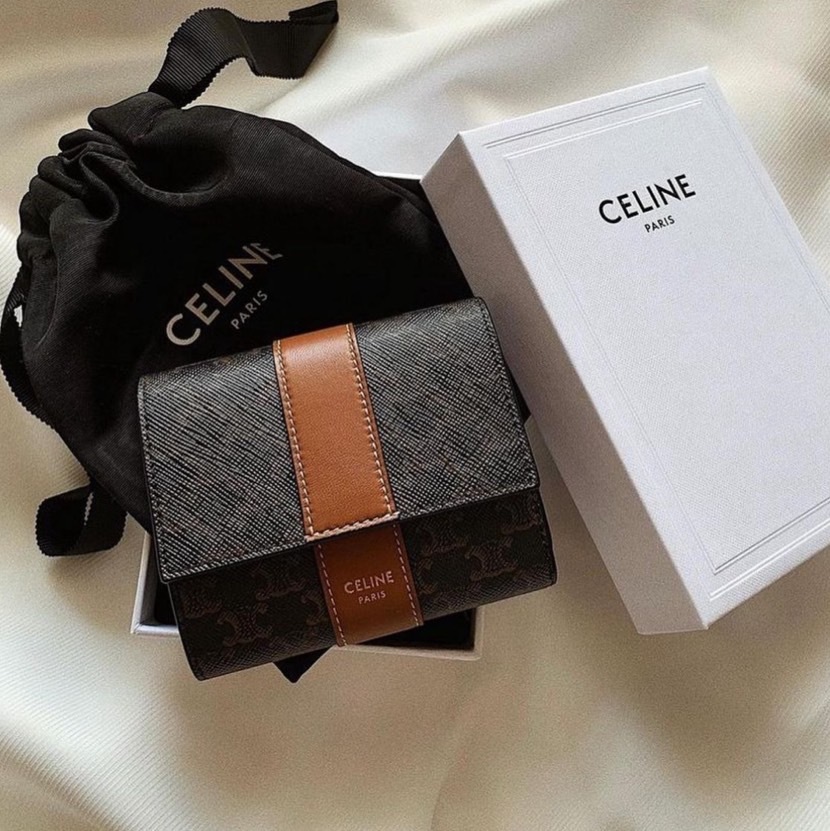 CELINE SMALL TRIFOLD WALLET IN TRIOMPHE CANVAS AND LAM