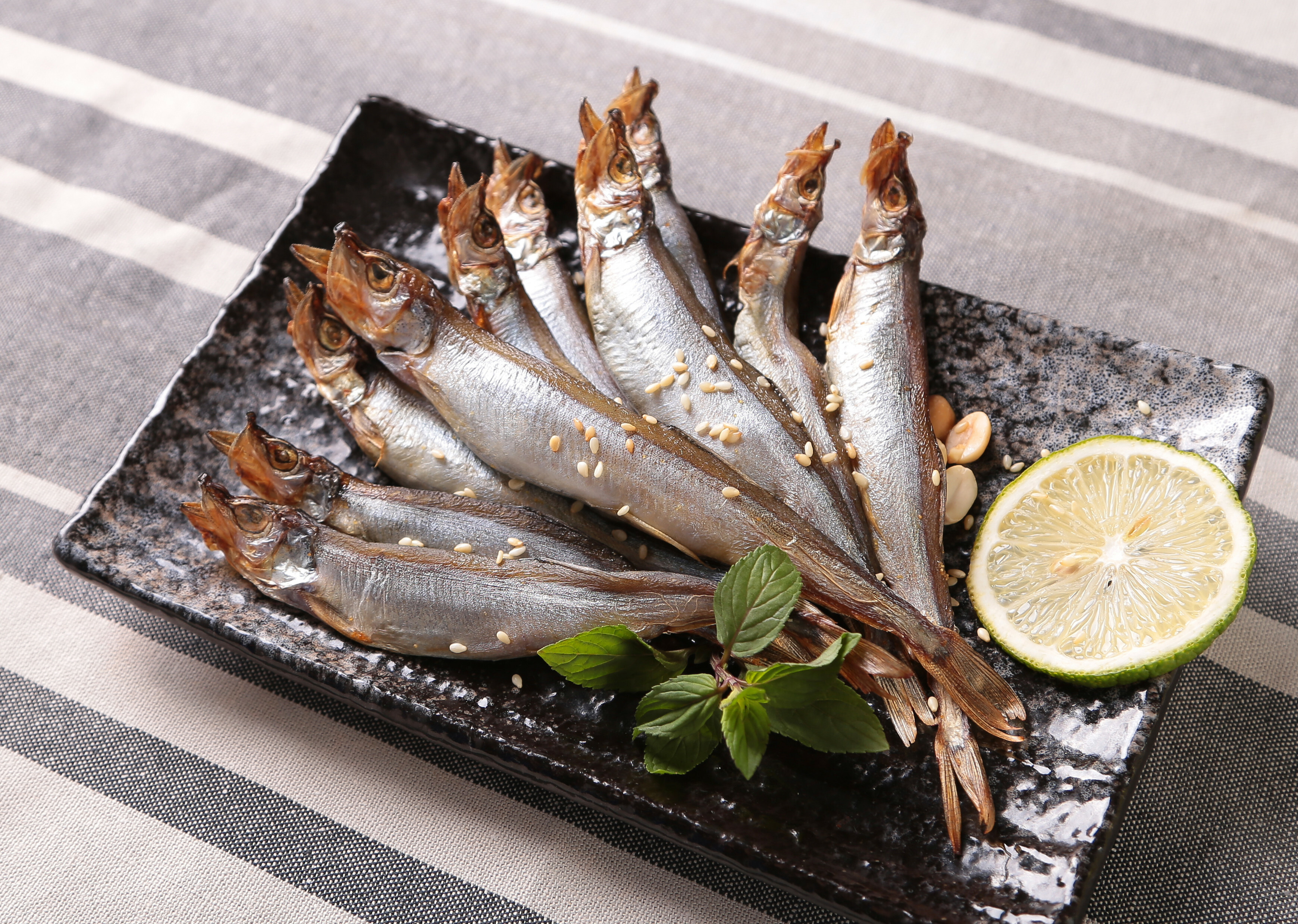 冷凍帶卵柳葉魚