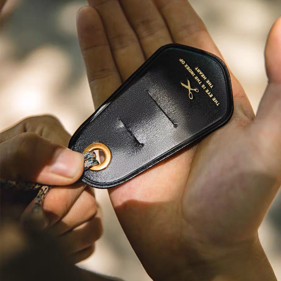 【BLUZ】日系皮革眼鏡掛繩