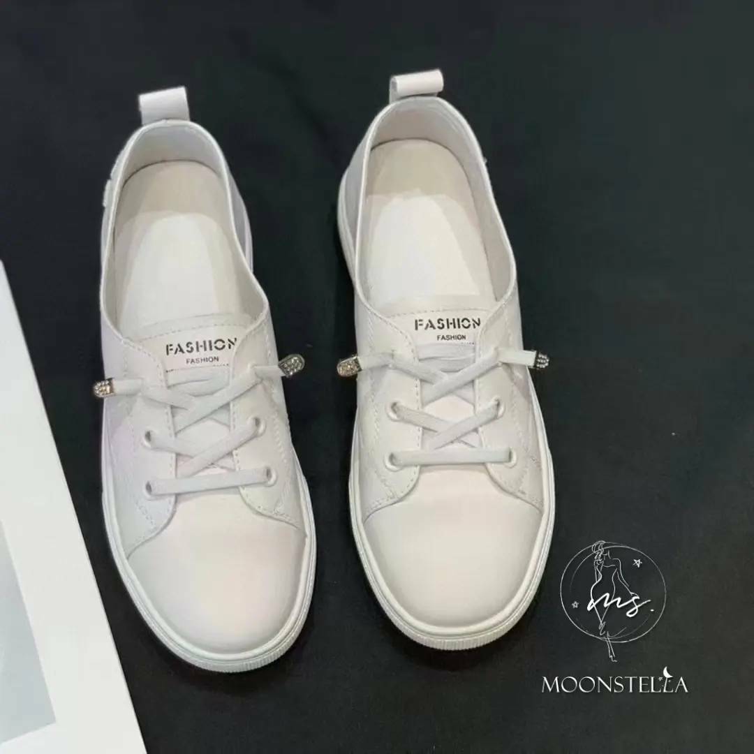 蝴蝶牛皮淺小白鞋