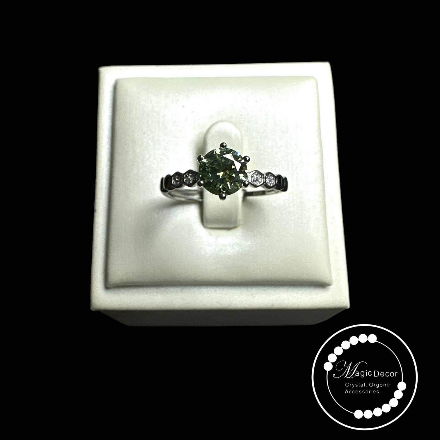 0708-B67 1卡綠鑽蜂巢款莫桑全銀開口戒指