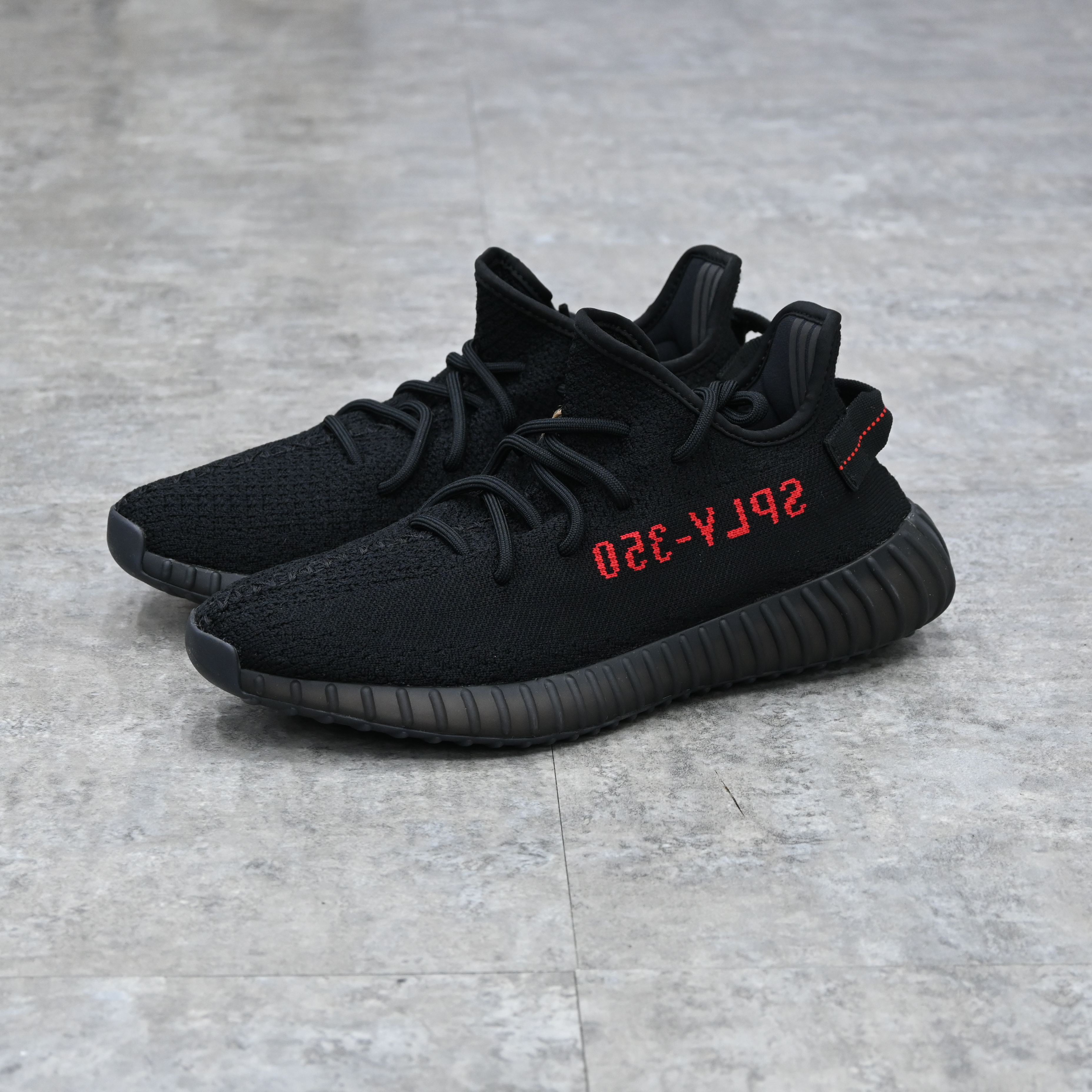 Yeezy Boost 350 V2 Bred CP9652