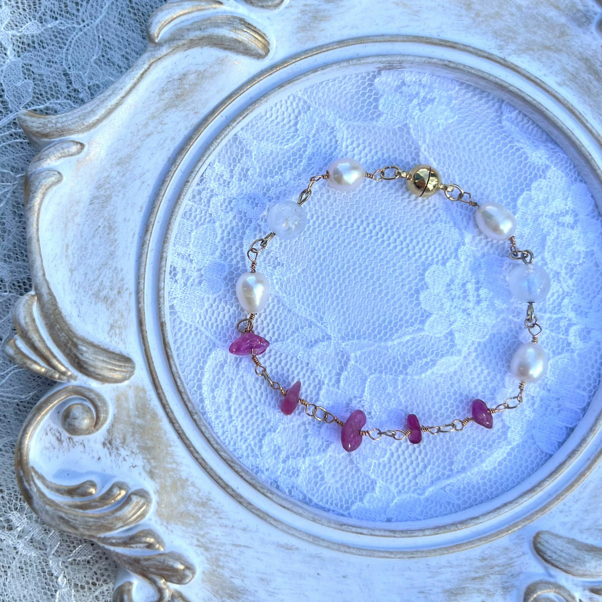 RABBIT BOUQUET天然石手作水晶手鏈-Lavender Shimmer