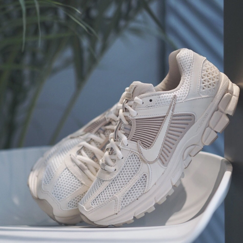 【APAIR】預購 Nike Air Zoom Vomero 5 "Sail Light Orewood Brown" 奶茶 女款 FQ6868-111