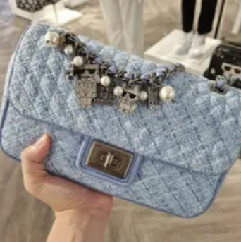 [S] KARL LAGERFELD LH3HI283 AGYNESS BOUCLE SHOULDER BAG,FOREVER BLUE, 196788996151 (SKL658)