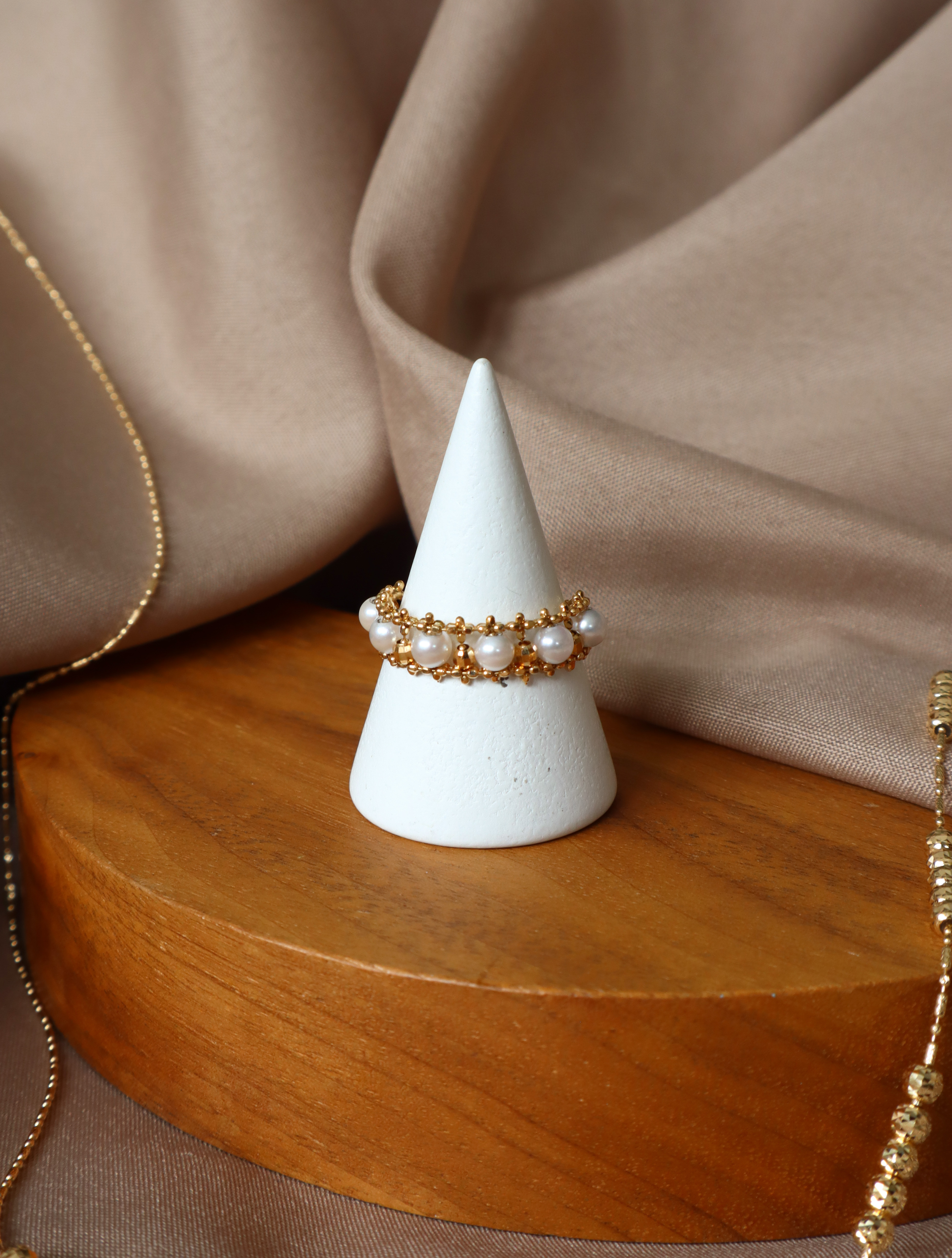 18K/日本設計款系列-珍珠層華鍊戒