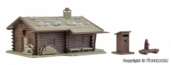 Vollmer 43708 HO-scale Hunting lodge with fountain and outhouse