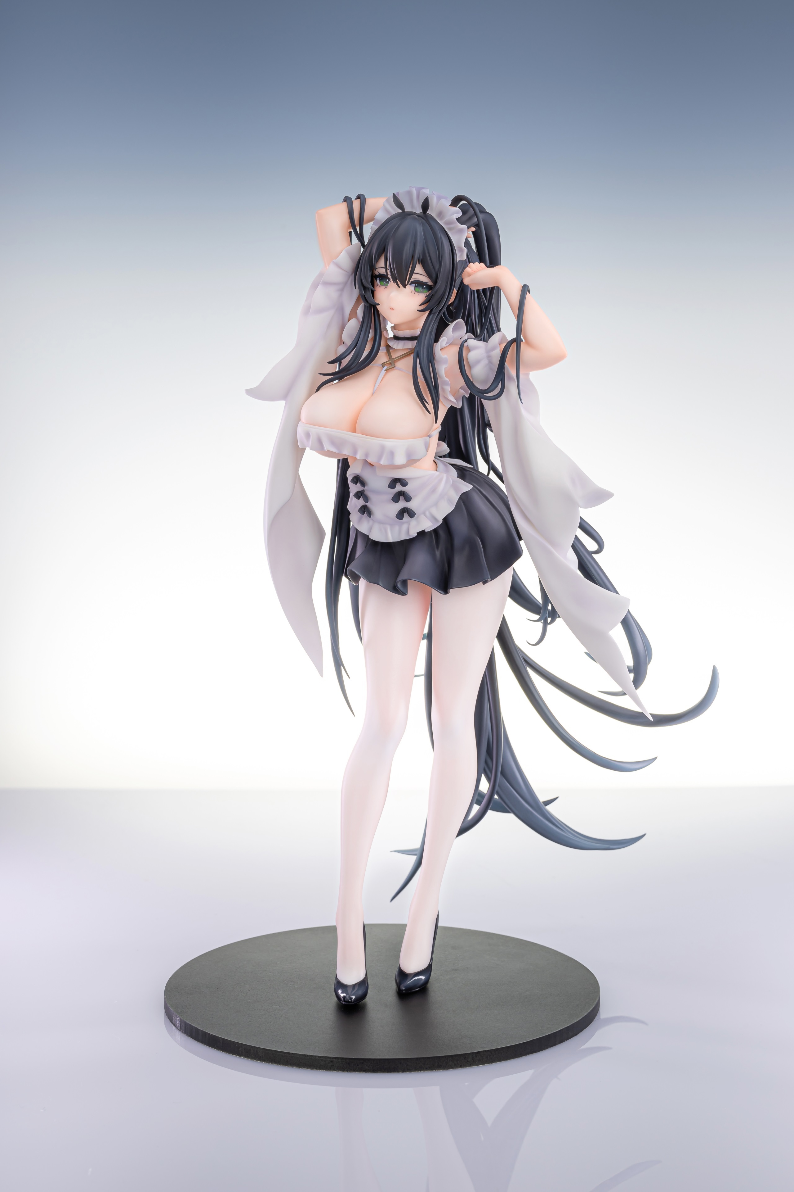 碧藍航線  "AZUR LANE" INDOMITABLE MS. MOTIVATIONLESS MAID VER. 1/6 