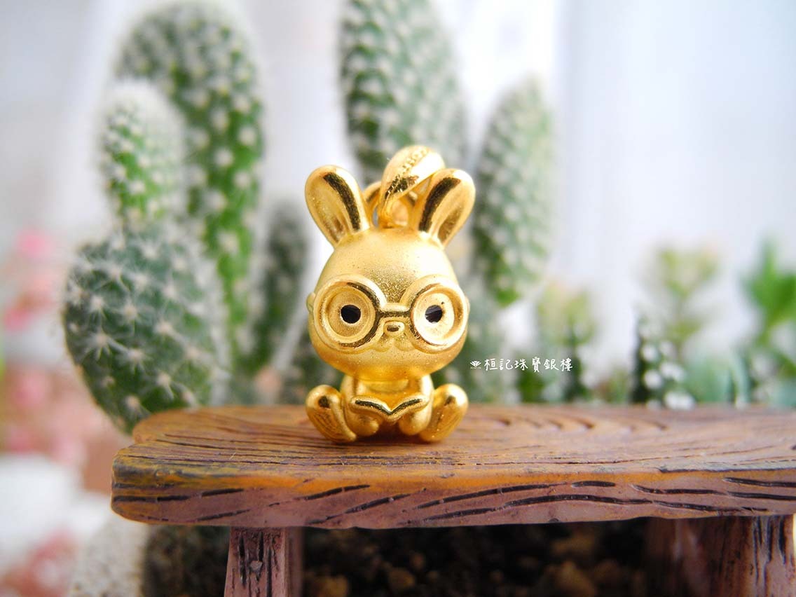 博士小兔/平安符小兔/好彩頭小兔 黃金墜子