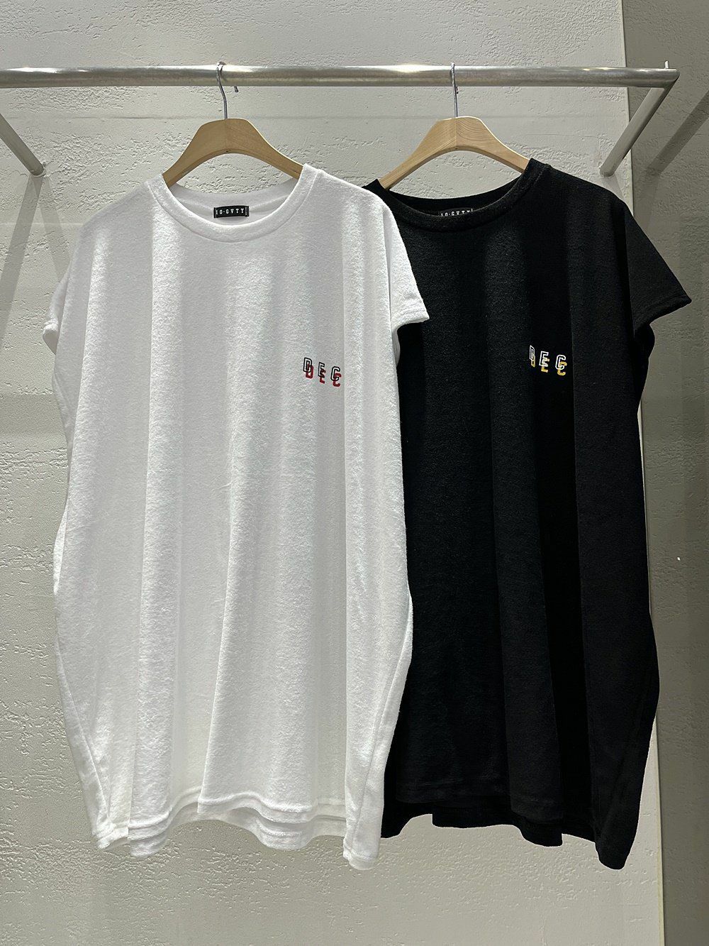 Oversize英文字跌膊背心 10.GVTY-0019T