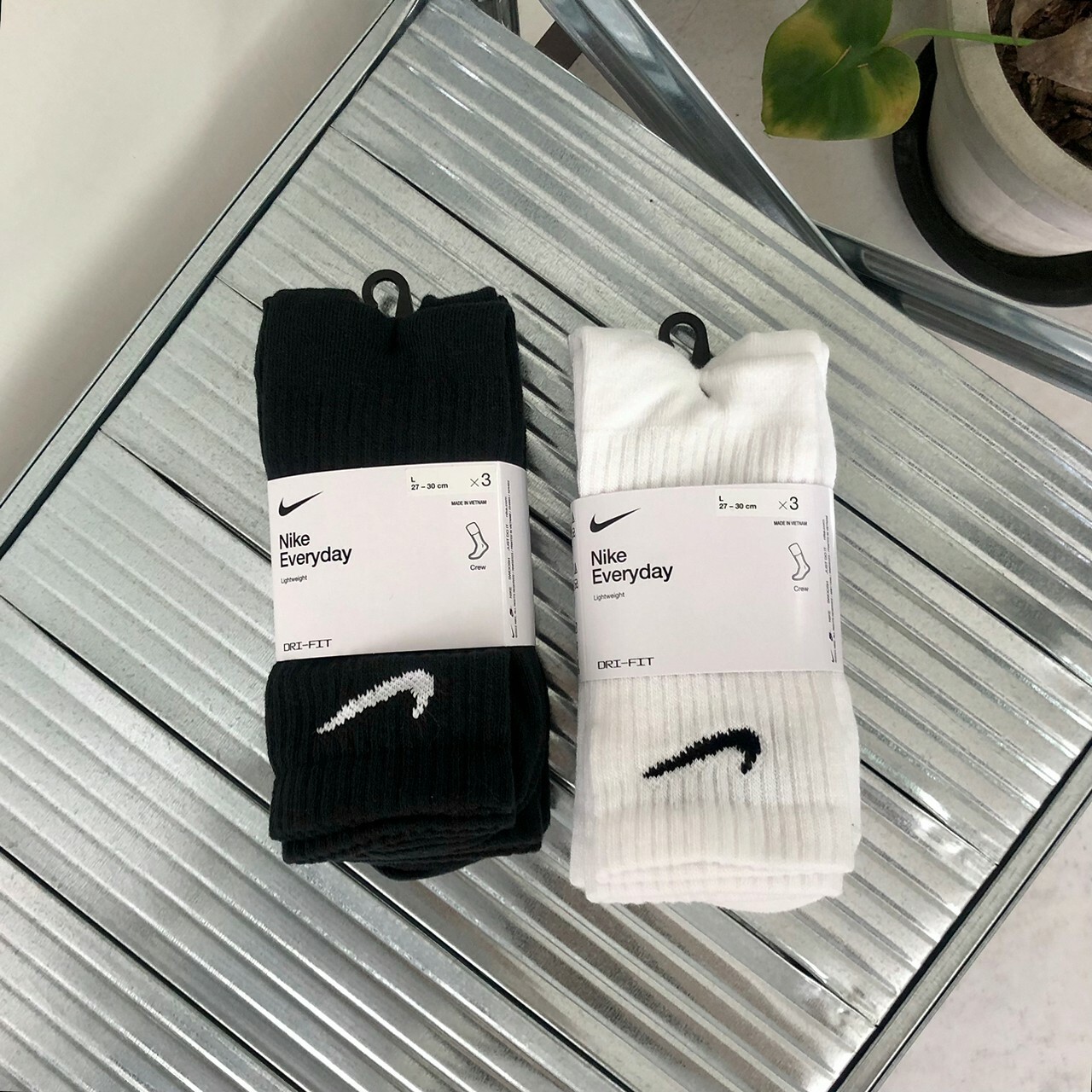 Nike 經典Logo高筒襪 黑色/白色(三入一組) SX7676-100/SX7676-010