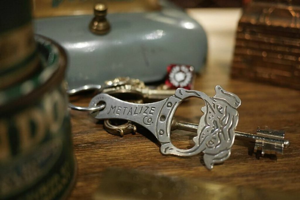 METALIZE 法鬥開瓶器