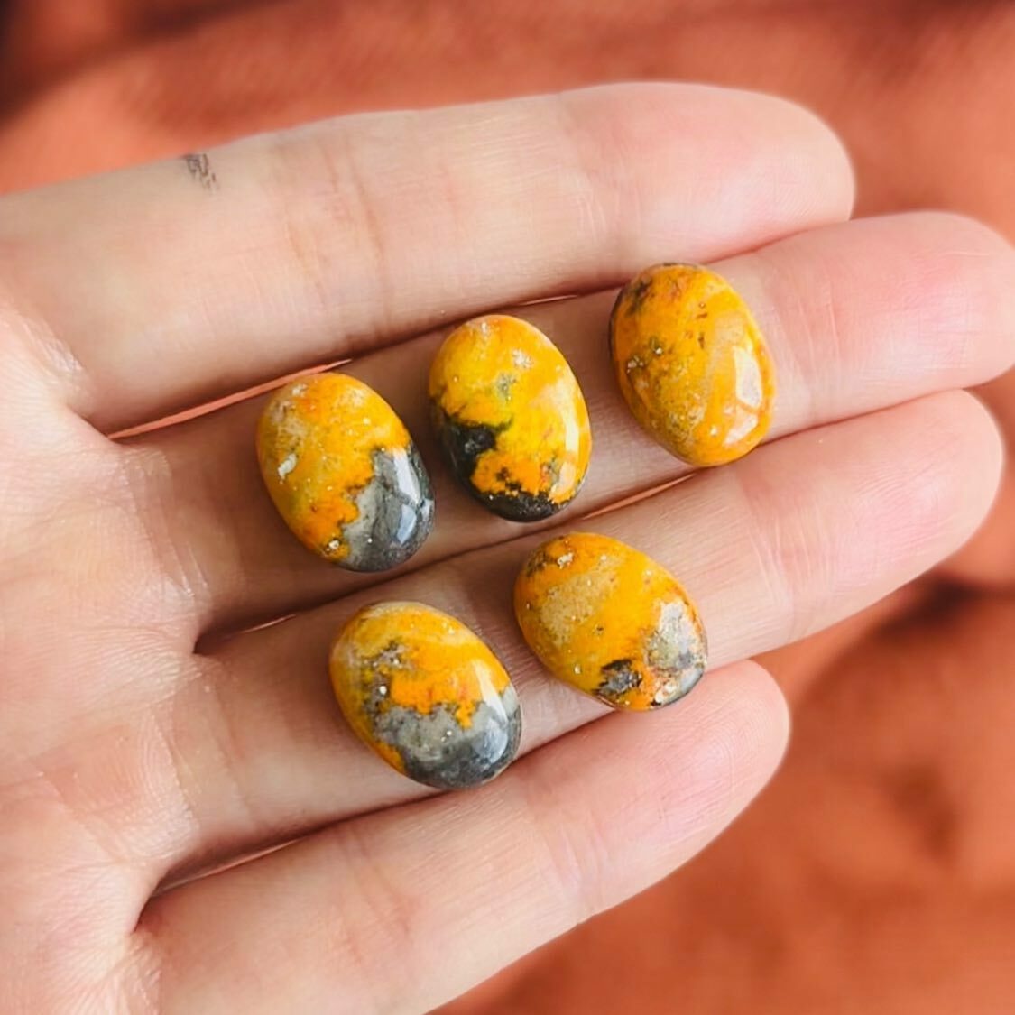 [原石] 大黃蜂碧玉 水晶蛋面 水晶墜面