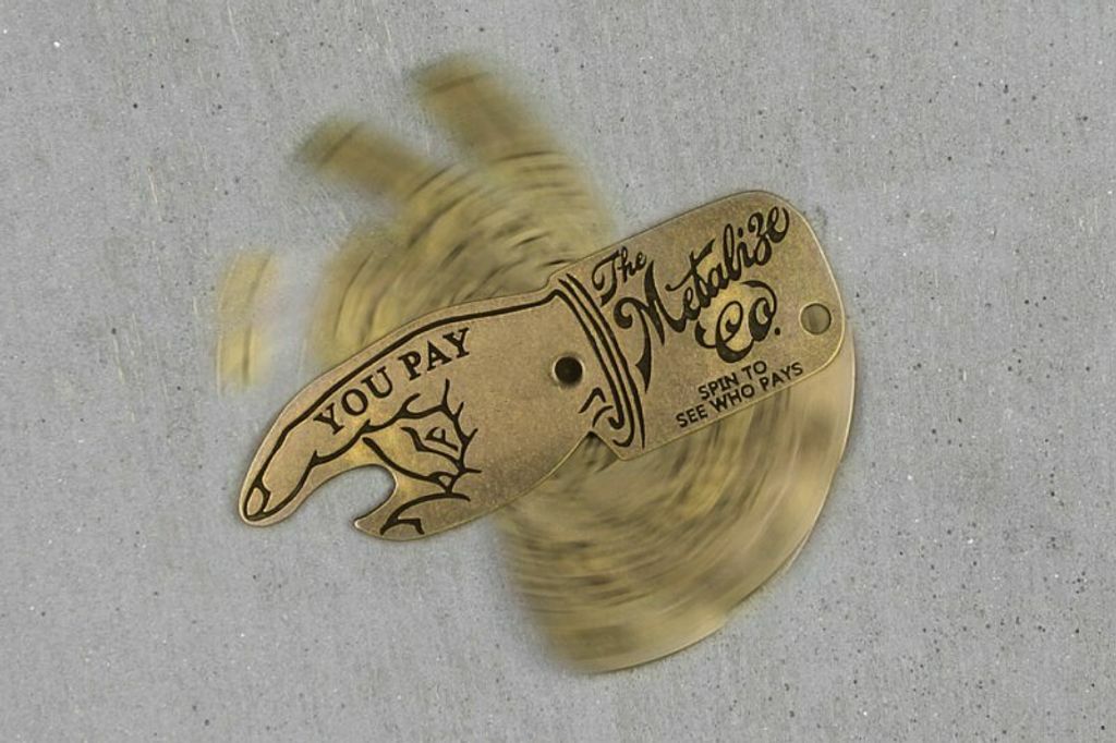METALIZE 黃銅''you pay''手指開瓶器吊飾