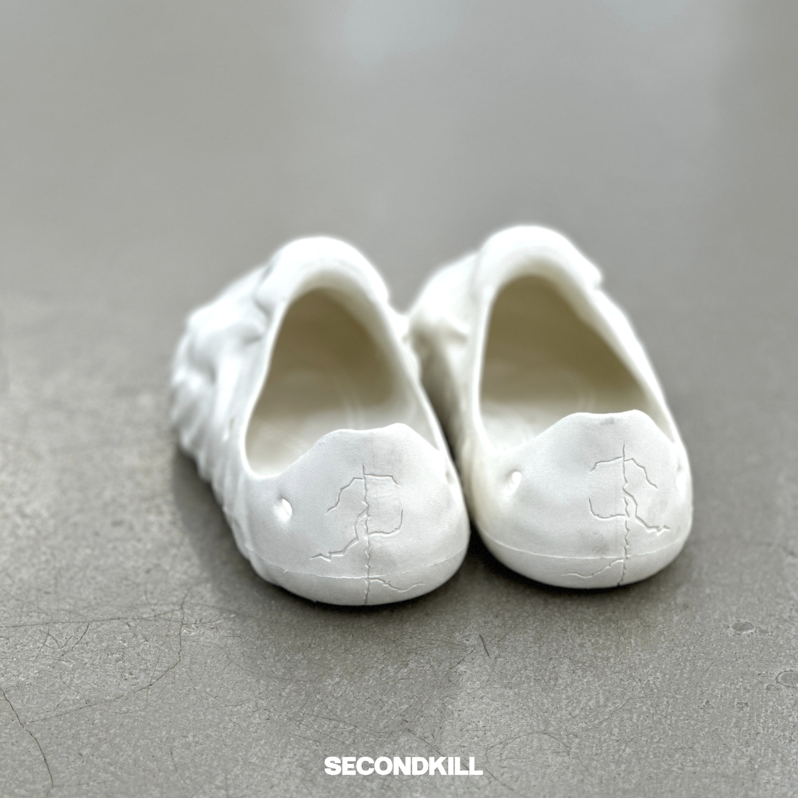 Kitowares Jag Runner- White