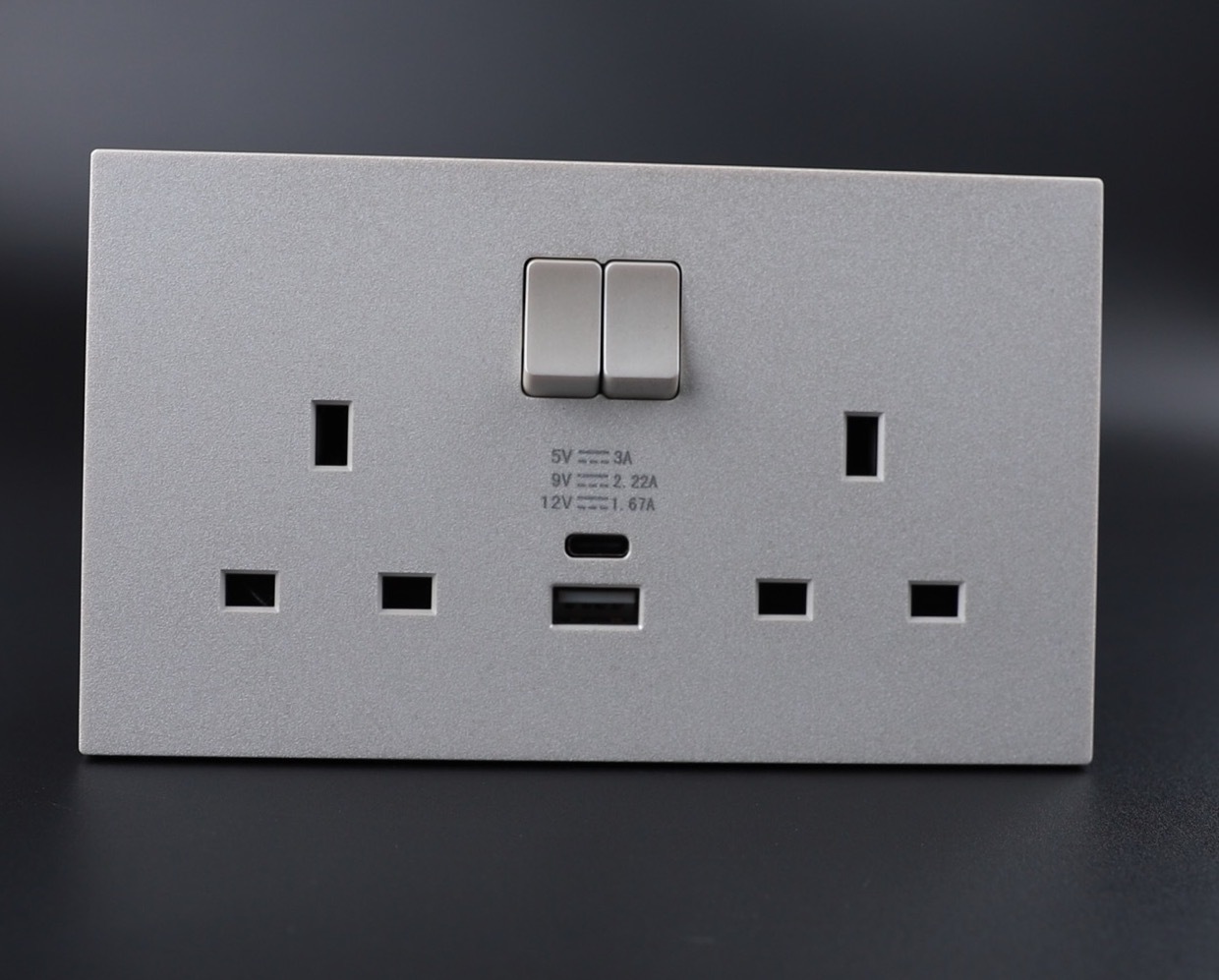 UTEN 6M 13A兩位連保護門有掣插座＋USB＋TPYE-C (白色/灰色)