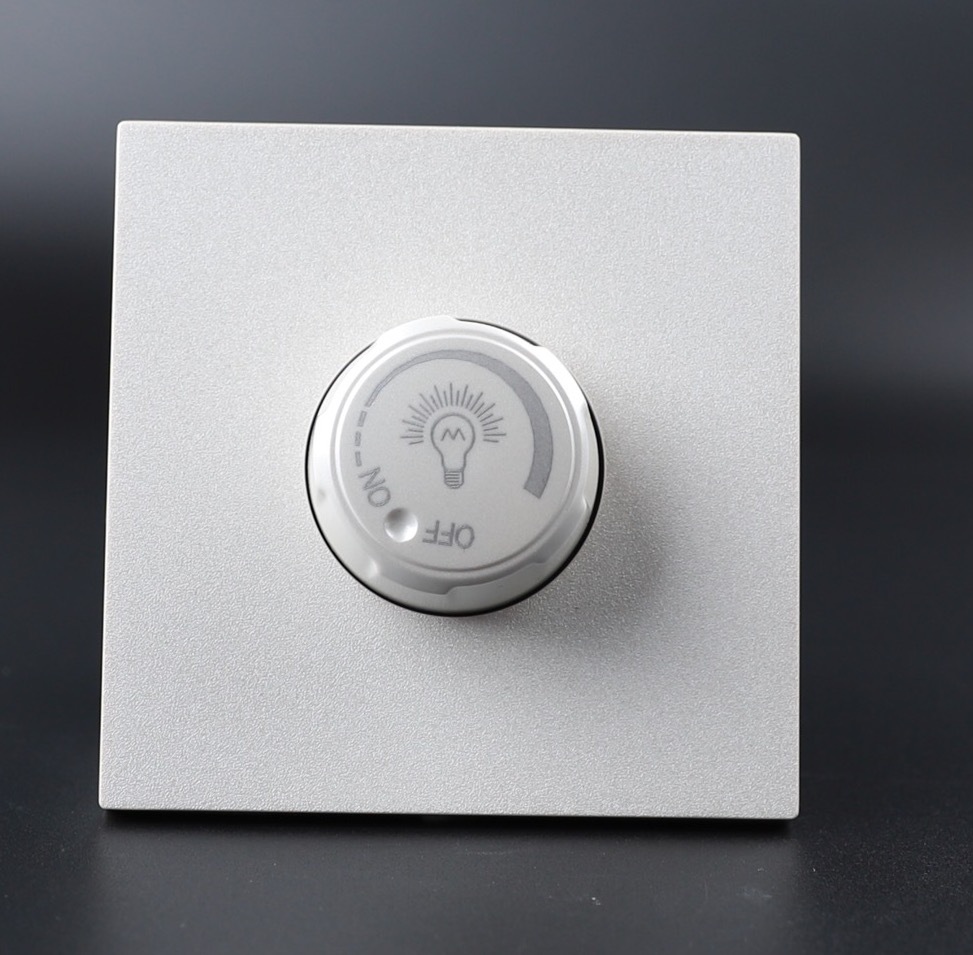 UTEN 6M 調光開關 (白色/灰色)