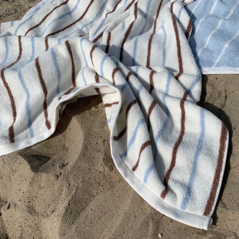 OYOY Raita 條紋有機棉浴⼱ 100x150 / 清新藍