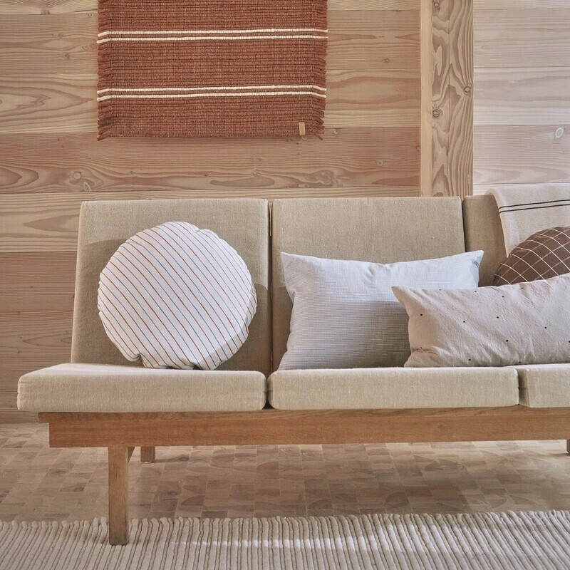 OYOY Kyoto 簡約點點長型抱枕 / 岩石白