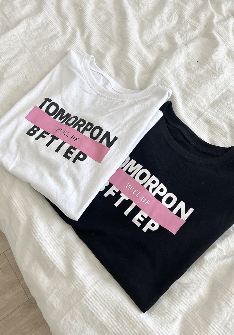 粉框字母寬鬆T*2色