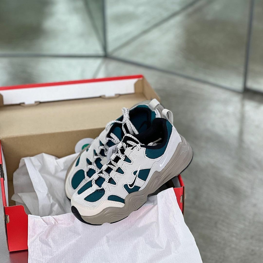 Nike Tech Hera 藍綠 青綠 卡其 機能 工裝 老爹運動鞋 DR9761-110