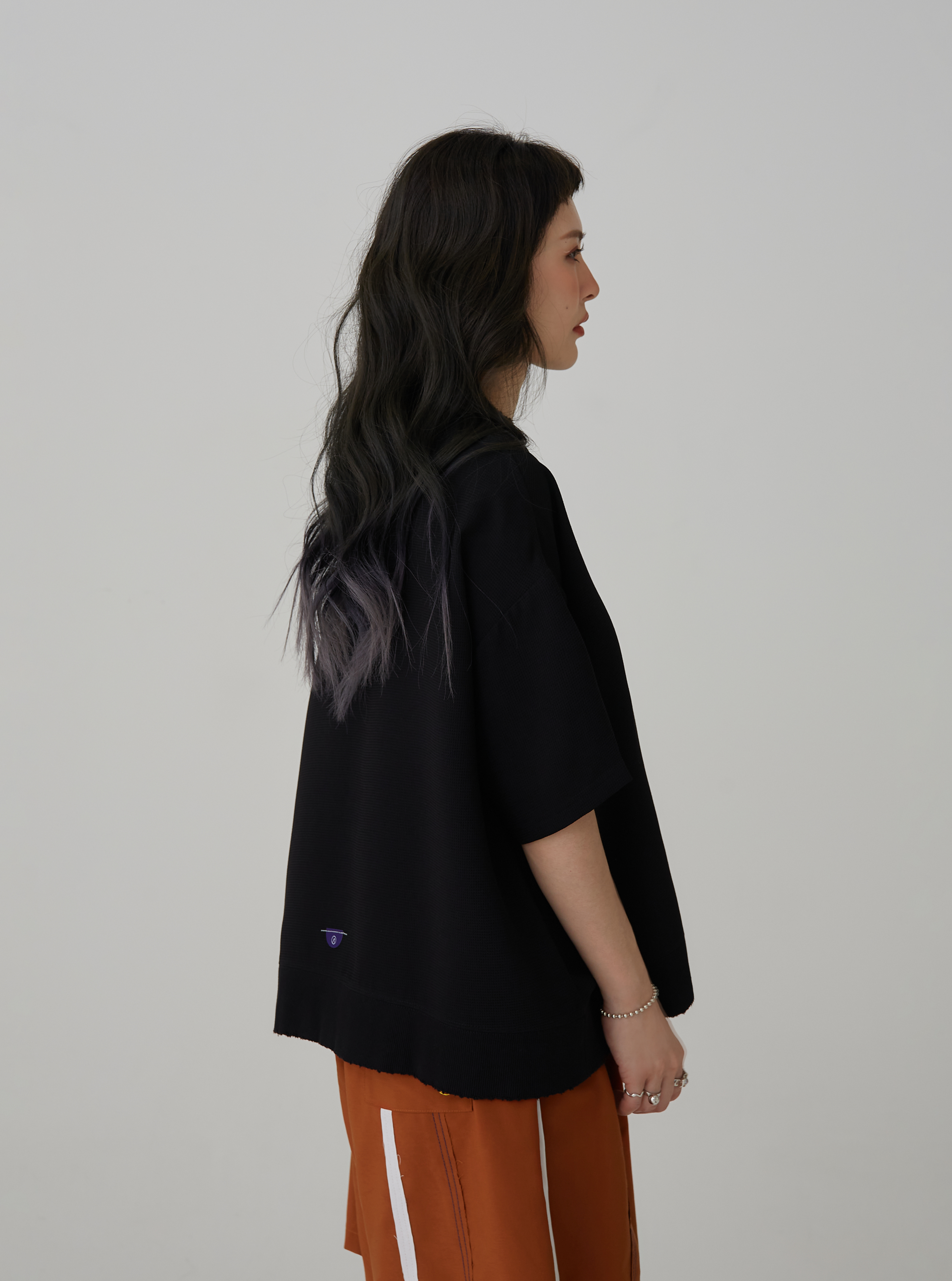 Ripped-edge Waffle Tee | Black