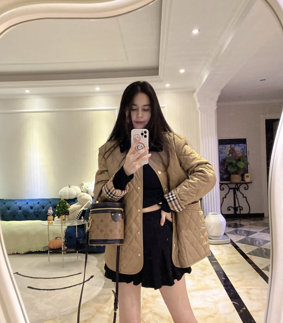 Burberry  奶茶色菱格外套 8049864 -T