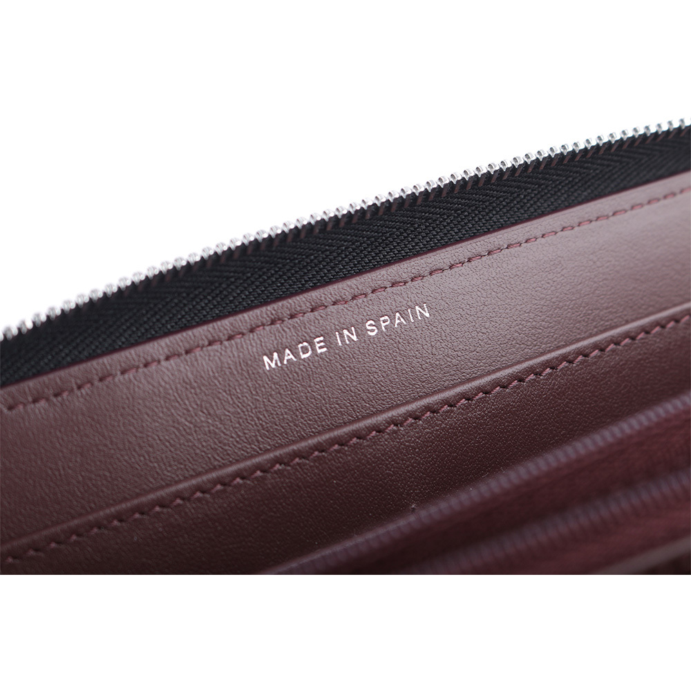 【CHANEL】銀色CC LOGO粒紋小牛皮拉鍊ㄇ型長夾(黑色) AP0242 Y01588 C3906