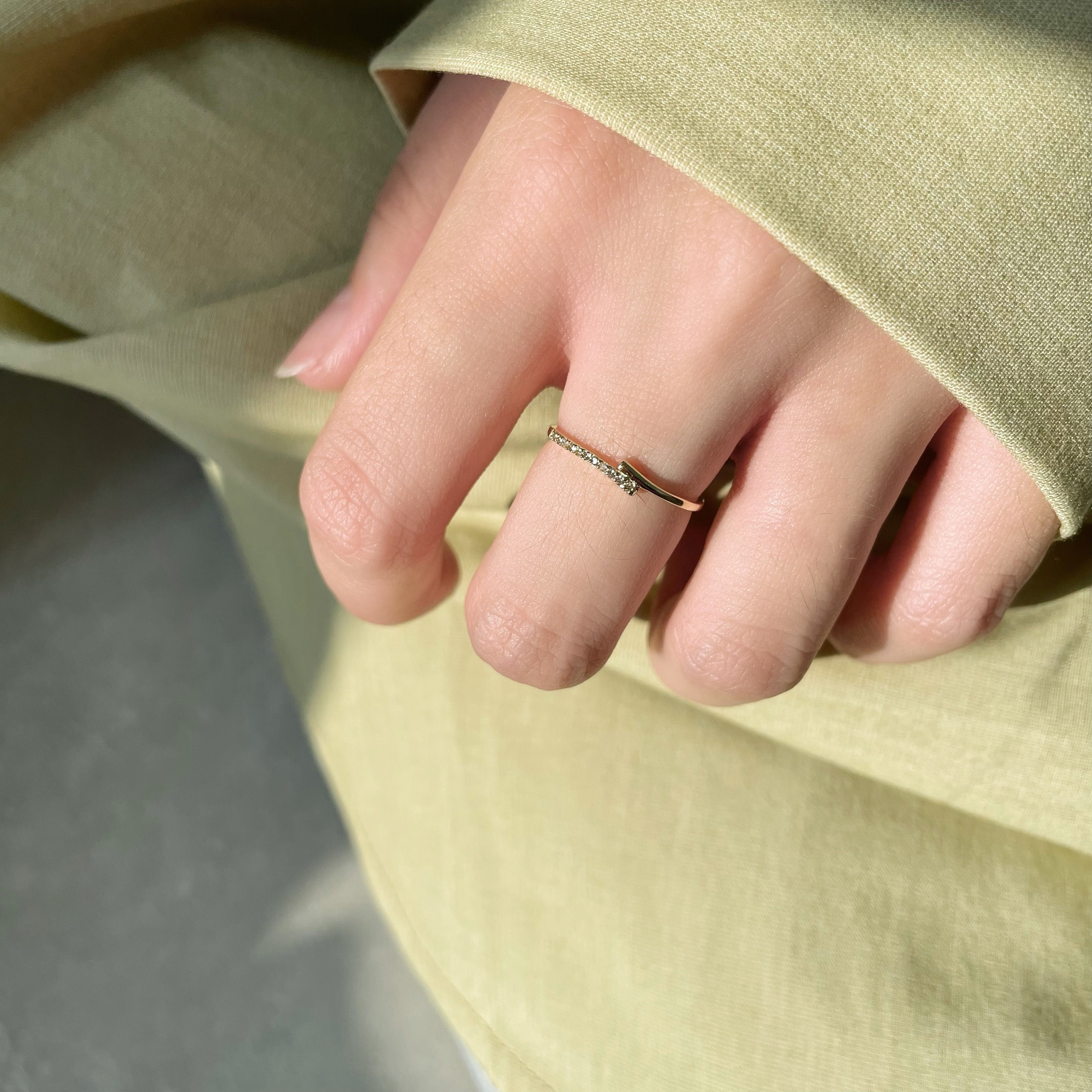 14k交錯排鑽戒指